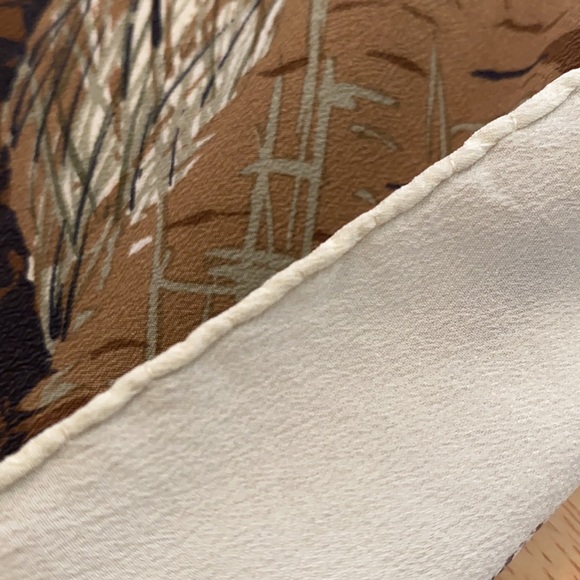 Codello Silk Vintage Leopard Scarf - Picture 7 of 10